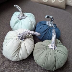 SET OF 4! MINI SOFT FABRIC PUMPKINS